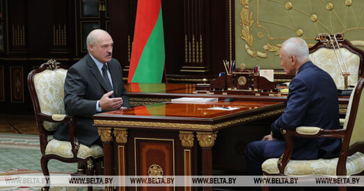 Расія ў склад Беларусі або Беларусь у склад Расіі?