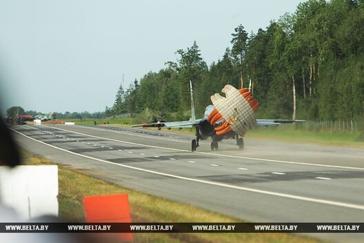 000022_719e7eeb621b14674325818700222878_628812.jpg 000022_719e7eeb621b14674325818700222878_628812.jpg