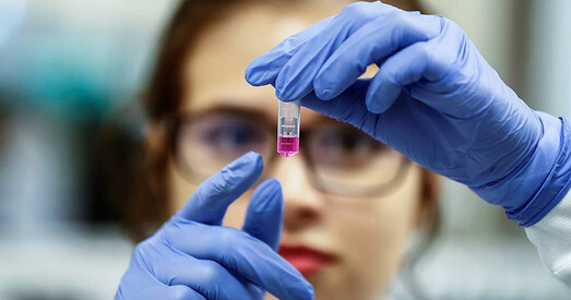 Чатыры краіны ЕС атрымаюць 300 млн доз вакцыны ад каронавіруса пасля яе адабрэння