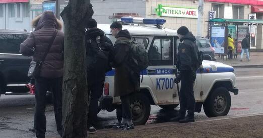 Міліцыя сарвала лекцыю moloko plus у Мінску. Лектараў абвінавачваюць у «распаўсюдзе экстрэмісцкіх матэрыялаў»