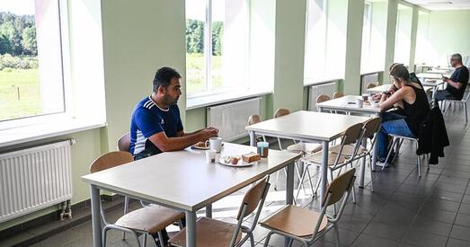 Беларусы скардзяцца на ўмовы ў лагеры для бежанцаў у Літве. Што адбываецца?