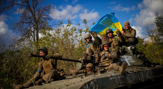 Хронікі вайны Расіі супраць Украіны: галоўнае за 31.05.2024 828-мы дзень поўнамаштабнай вайны Расіі супраць Украіны: ЗША дазволілі Украіне біць па Расіі сваёй зброяй (але ёсць нюанс)