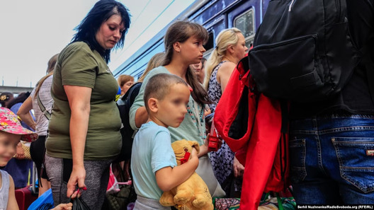 Эвакуацыйны цягнік з Данбасу, жнівень 2022 году. Фота расійскай службы «Радио Свобода» Эвакуацыйны цягнік з Данбасу, жнівень 2022 году. Фота расійскай службы «Радио Свобода»