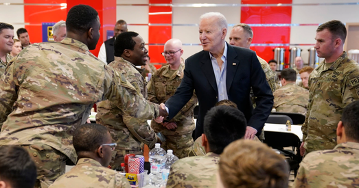 Джо Байдэн прыехаў на мяжу з Украінай