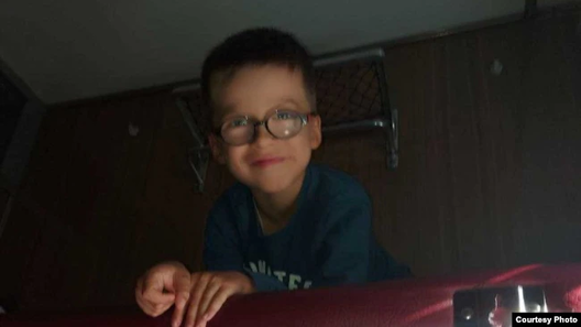 Сын Ляшко, які пакуль не ведае, у якую школу пойдзе Сын Ляшко, які пакуль не ведае, у якую школу пойдзе