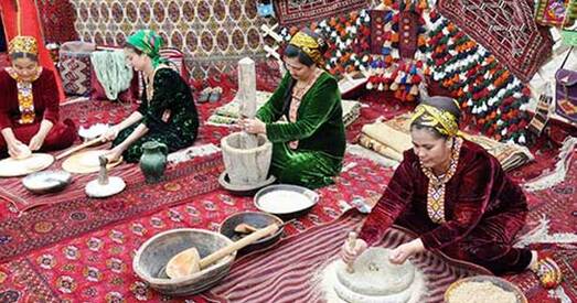 Туркменістан. У краму — толькі з даведкай