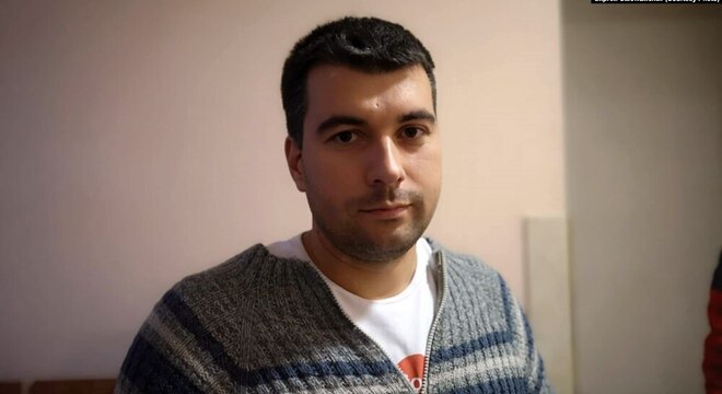 Блогер MozgON за кратамі прыдумаў тэст для беларусаў на імавернасць трапіць у турму Блогер MozgON за кратамі прыдумаў тэст для беларусаў на імавернасць трапіць у турму
