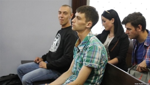 Аляксандр Рублёў і Кірыл Доўнар ў судзе. Фота: Радыё "Свабода" Аляксандр Рублёў і Кірыл Доўнар ў судзе. Фота: Радыё "Свабода"