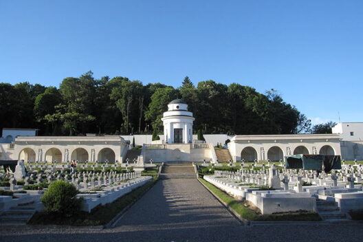 Мемарыял на Лычакоўскіх могілках у Львове. Фота - wikipedia.org Мемарыял на Лычакоўскіх могілках у Львове. Фота - wikipedia.org