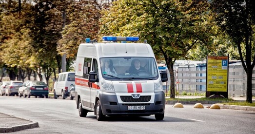 Каронавірус у свеце: Аўстралія адкрывае межы, у Фінляндыі вакцынуюць норак