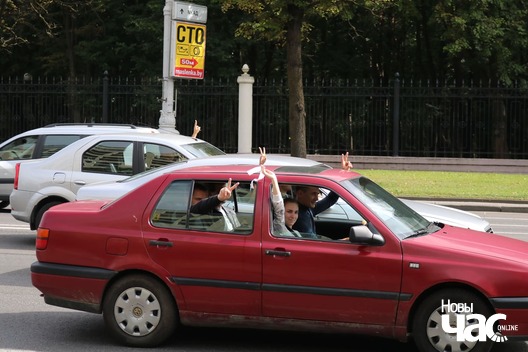 10/11 117730855_2667085433609245_6065801207500029564_n_logo.jpg