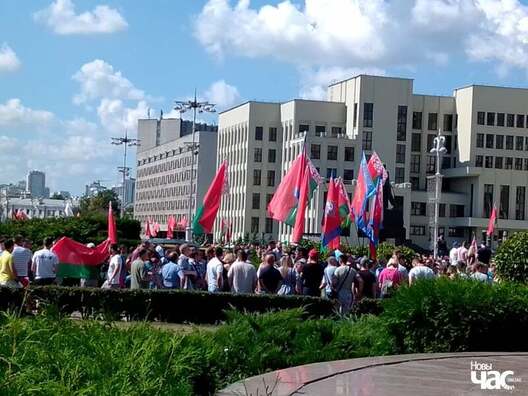 Праўладны мітынг 16 жніўня. Фота Сяргея Пульшы Праўладны мітынг 16 жніўня. Фота Сяргея Пульшы