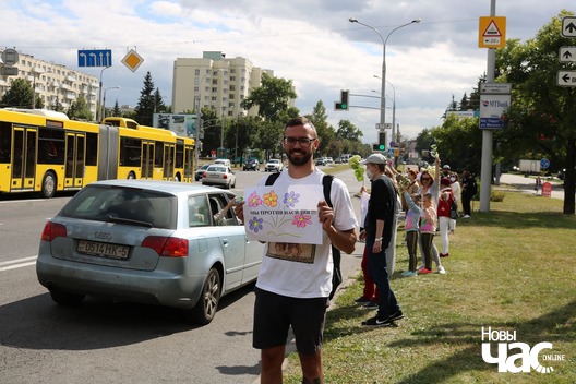 7/11 117803873_324410432250927_9160030756029881654_n_logo.jpg