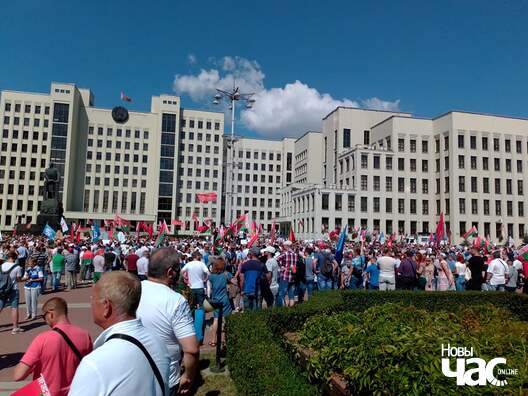 1/2 118001795_689509284933548_223791826272095985_n_logo.jpg