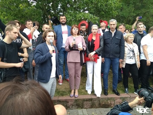 Сяргей Дылеўскі і Вольга Кавалькова падчас выступу 23 жніўня Сяргей Дылеўскі і Вольга Кавалькова падчас выступу 23 жніўня
