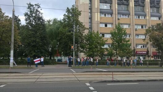 3/4 118268251_10220772142765610_8965917580577317870_o_logo_1.jpg