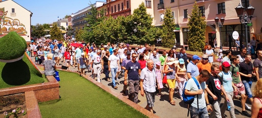 1200_golubi_progulka_300619_kisliak_bg.jpg 1200_golubi_progulka_300619_kisliak_bg.jpg