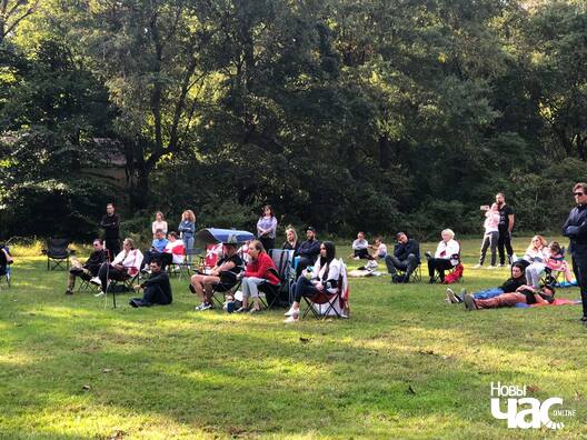 5/12 120566913_966377537214085_34731151995283388_o_logo.jpg