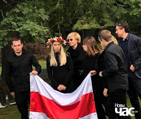 11/12 120715233_966377967214042_6645580795794584119_o_logo.jpg