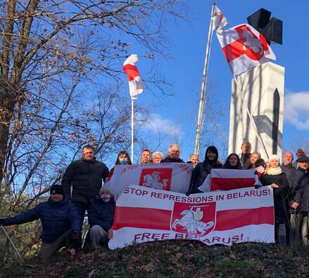 14/15 129160578_1016624322189406_5427044326788345062_o.jpg