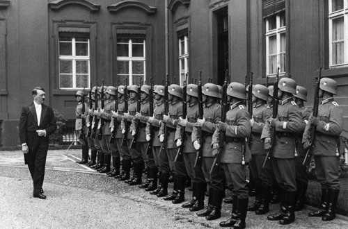 Фота www.e-news.su  Фота www.e-news.su