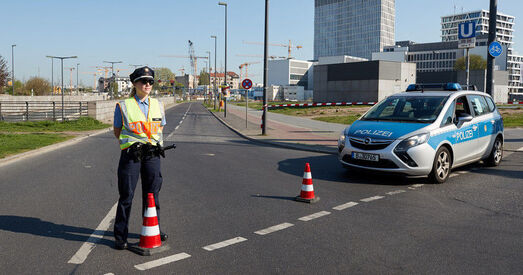 У Берліне абясшкоджваюць бомбу часоў Другой сусветнай вайны (фота)
