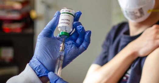 ЕС перасёк адзнаку ў 100 млн. прышчэпак ад каронавіруса