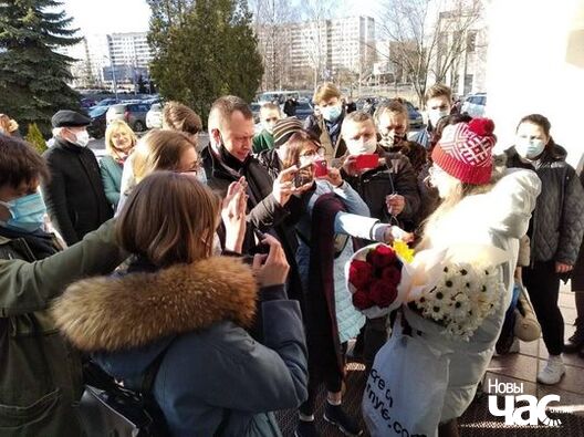 2/16 164802157_4018493551505053_5470188306737420472_n_logo.jpg