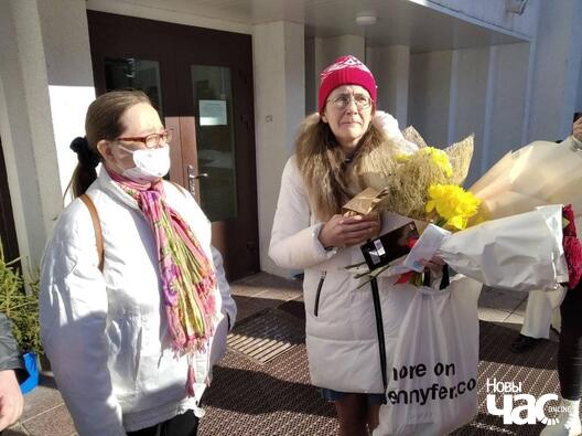 4/16 165450357_3008426772724437_3724317351802039716_n_logo.jpg