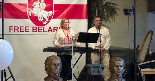 Беларусы ЗША сустрэліся 27 сакавіка ў Саўт-Рыверы, каб адсвяткаваць Дзень Волі