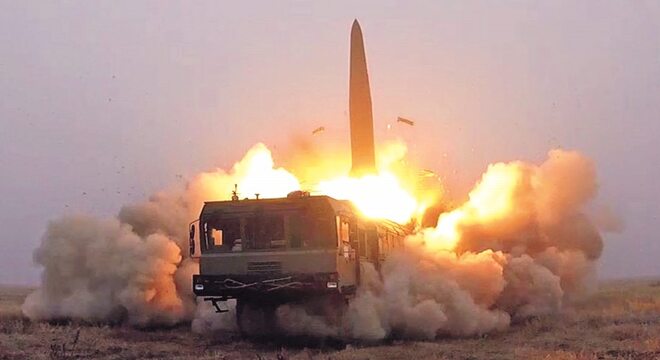 Расійскі дэзерцір рассказаў, як Украіну абстрэльвалі з Беларусі напачатку вайны Былы расійскі вайсковец расказаў, як абстрэльваў Украіну з Беларусі