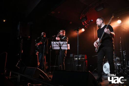 14/21 18405531_10212865287408434_941821768_o_logo.jpg