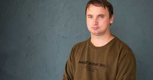 Фрылансер Андрэй Кузнечык і яшчэ 15 чалавек прызнаныя палітвязнямі