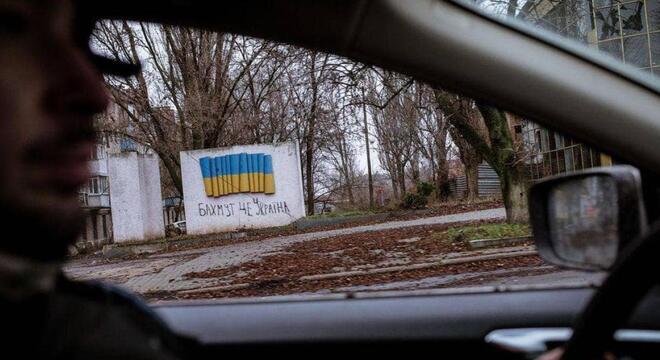 Нападу з Беларусі не будзе Пра які напад на Украіну з Беларусі можна казаць, калі расійцы нават не могуць узяць Бахмут?