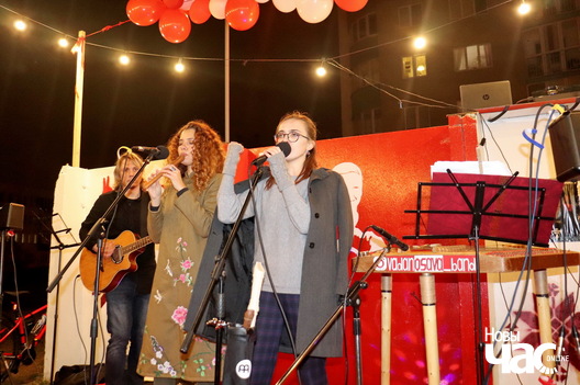 8/16 1_ploszcza_peremen_fota_aleha_hruszeckaha_novy_czas__9__logo.jpg