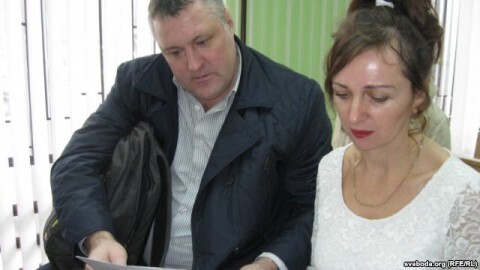 Юрыст Леанід Судаленка і журналіст Ларыса Шчыракова ў судзе Юрыст Леанід Судаленка і журналіст Ларыса Шчыракова ў судзе