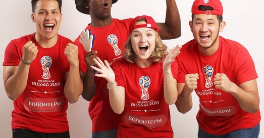 «Хто так б'е, алень, цэлься ў галаву!» Валанцёрам ЧС-2018 выдалі дзіўны размоўнік