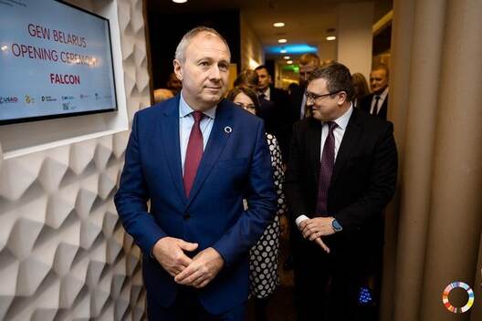 200299400085_54106.jpg 200299400085_54106.jpg