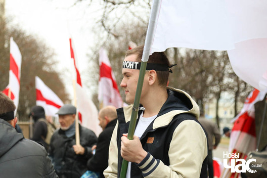 3/32 20181028_img_5631_logo.jpg