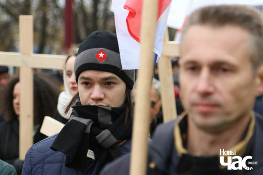 14/32 20181028_img_5970_logo.jpg