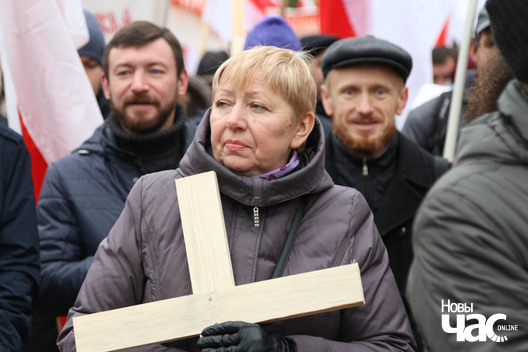 20/32 20181028_img_6009_logo.jpg