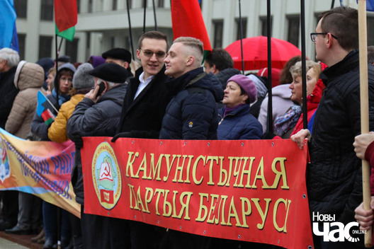 25/27 20181107_img_6773_logo.jpg