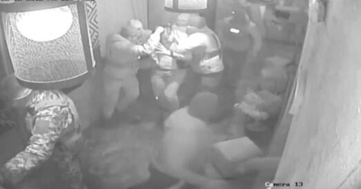 З’явілася відэа, як падчас затрымання Саакашвілі трымалі за валасы