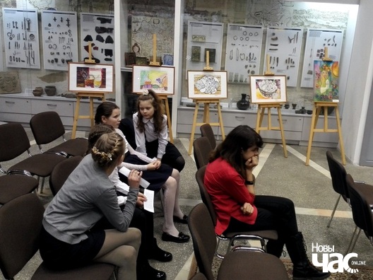 5/8 2018_04_05_vystava_dzic_kaljandar_a._ljaszkevicz_009_logo.jpg