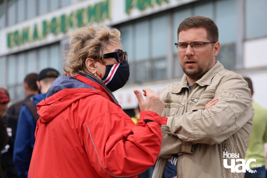 2/20 20200607123317_img_0899_logo.jpg