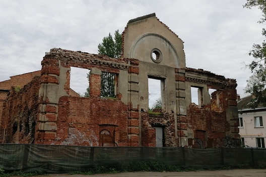 2021_05_31_lipka_sinahoha_f1.jpg 2021_05_31_lipka_sinahoha_f1.jpg