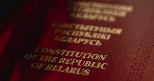 «Нязгода любым законным спосабам». Каманда Віктара Бабарыкі выказала сваё бачанне рэферэндума
