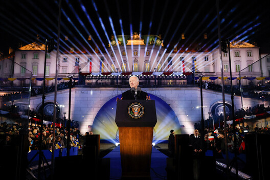 Джо Байдэн у Варшаве. Фота: Evelyn Hockstein/Reuters Джо Байдэн у Варшаве. Фота: Evelyn Hockstein/Reuters