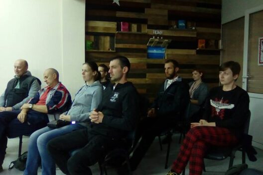 Сустрэча бацькоў, якія б хацелі, каб іх дзеці вучыліся на роднай мове Сустрэча бацькоў, якія б хацелі, каб іх дзеці вучыліся на роднай мове