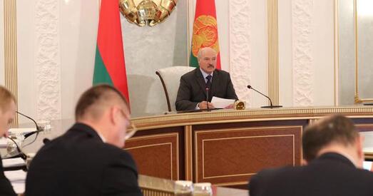 Лукашэнка хоча, каб уборка збожжа скончылася да 20 жніўня